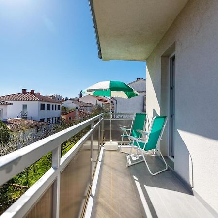 Golden Island Apartments 크르크 외부 사진