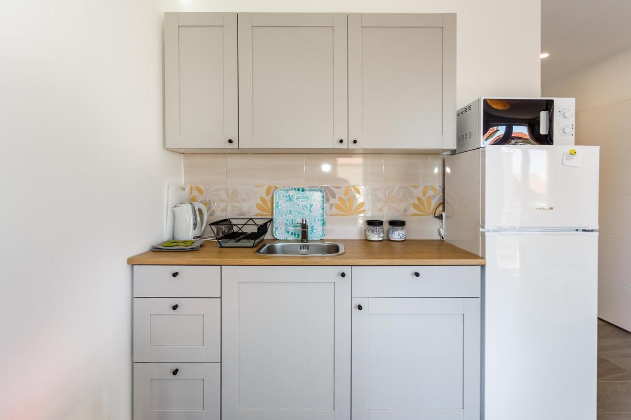 Golden Island Apartments 크르크 외부 사진