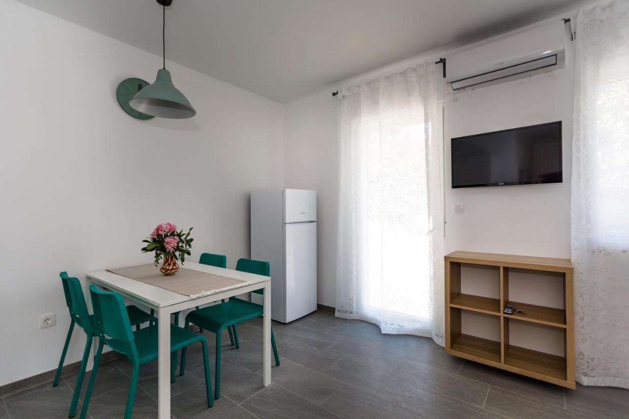Golden Island Apartments 크르크 외부 사진