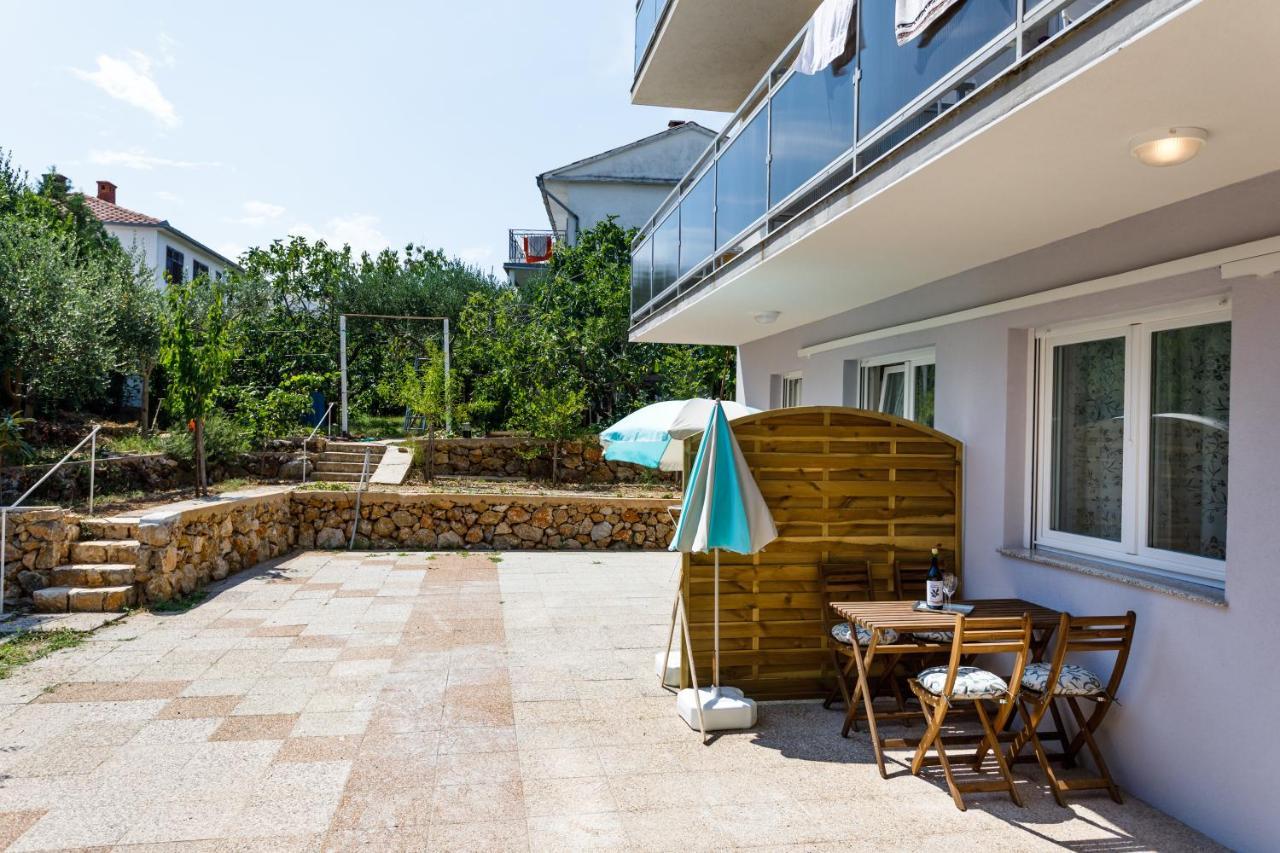 Golden Island Apartments 크르크 외부 사진