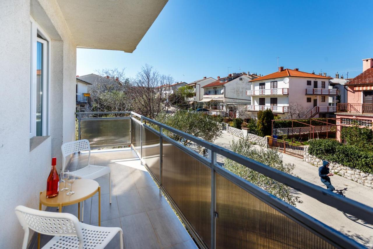Golden Island Apartments 크르크 외부 사진