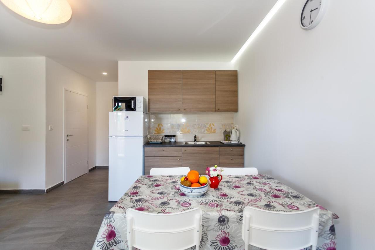 Golden Island Apartments 크르크 외부 사진